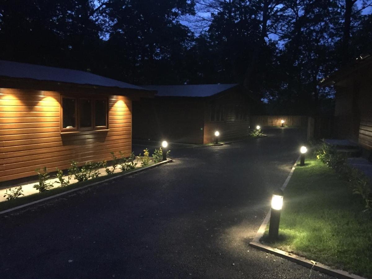 Shellow Lane Lodges Congleton Bagian luar foto